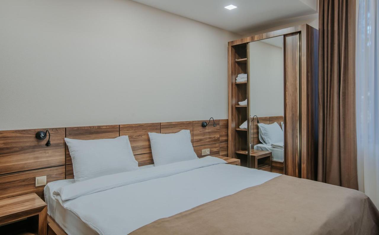 Zuzumbo Resort & Spa Телави Екстериор снимка