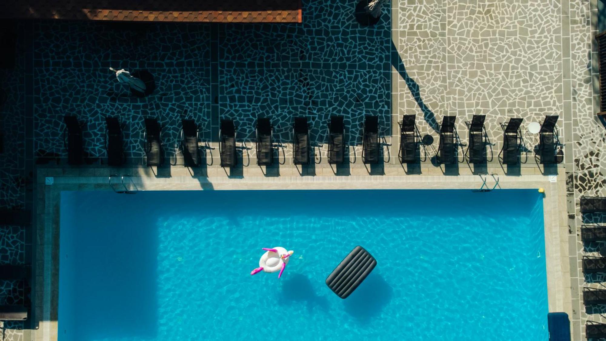Zuzumbo Resort & Spa Телави Екстериор снимка