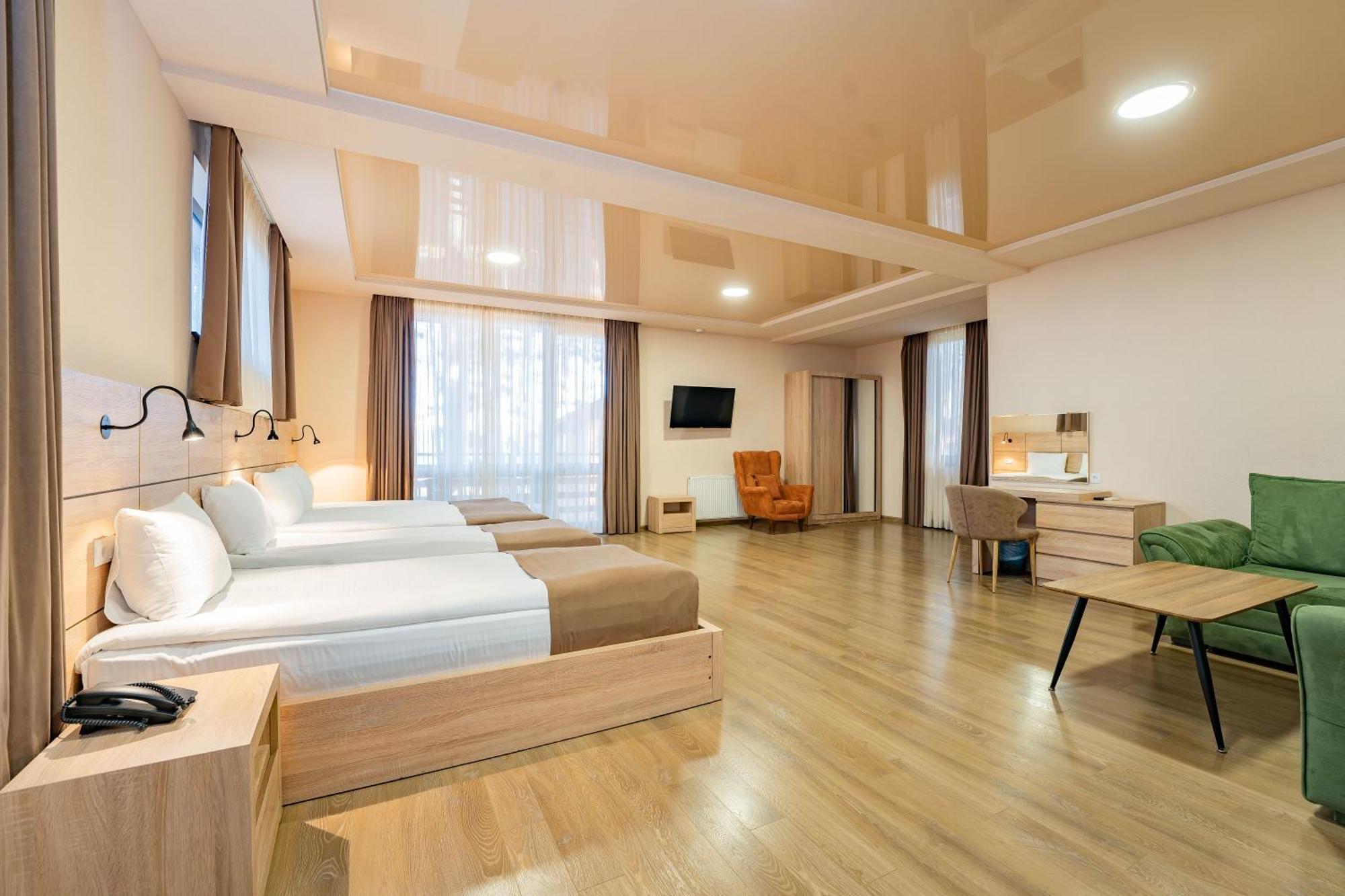 Zuzumbo Resort & Spa Телави Екстериор снимка