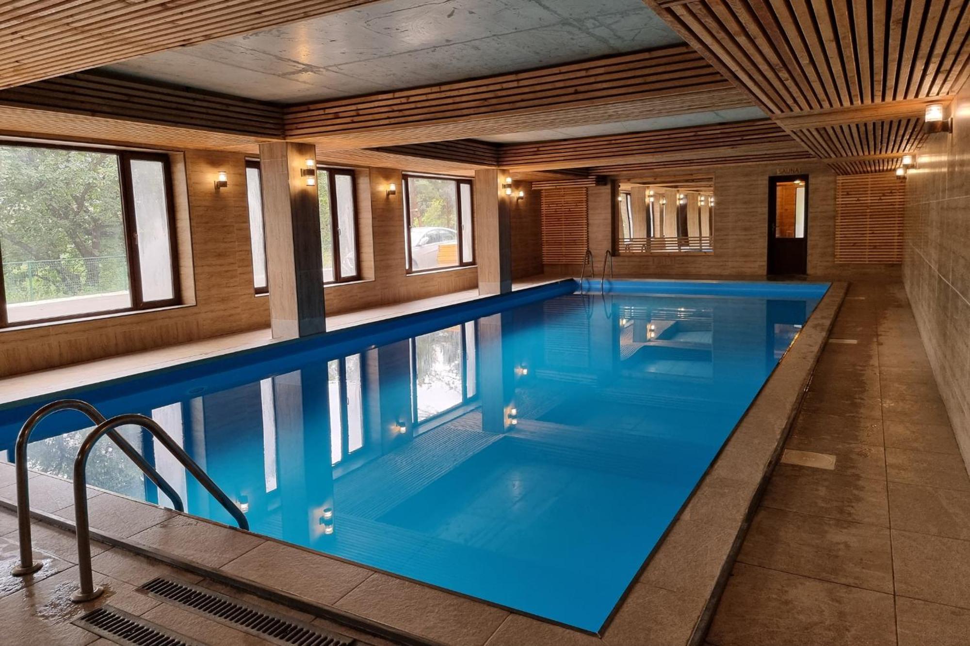 Zuzumbo Resort & Spa Телави Екстериор снимка