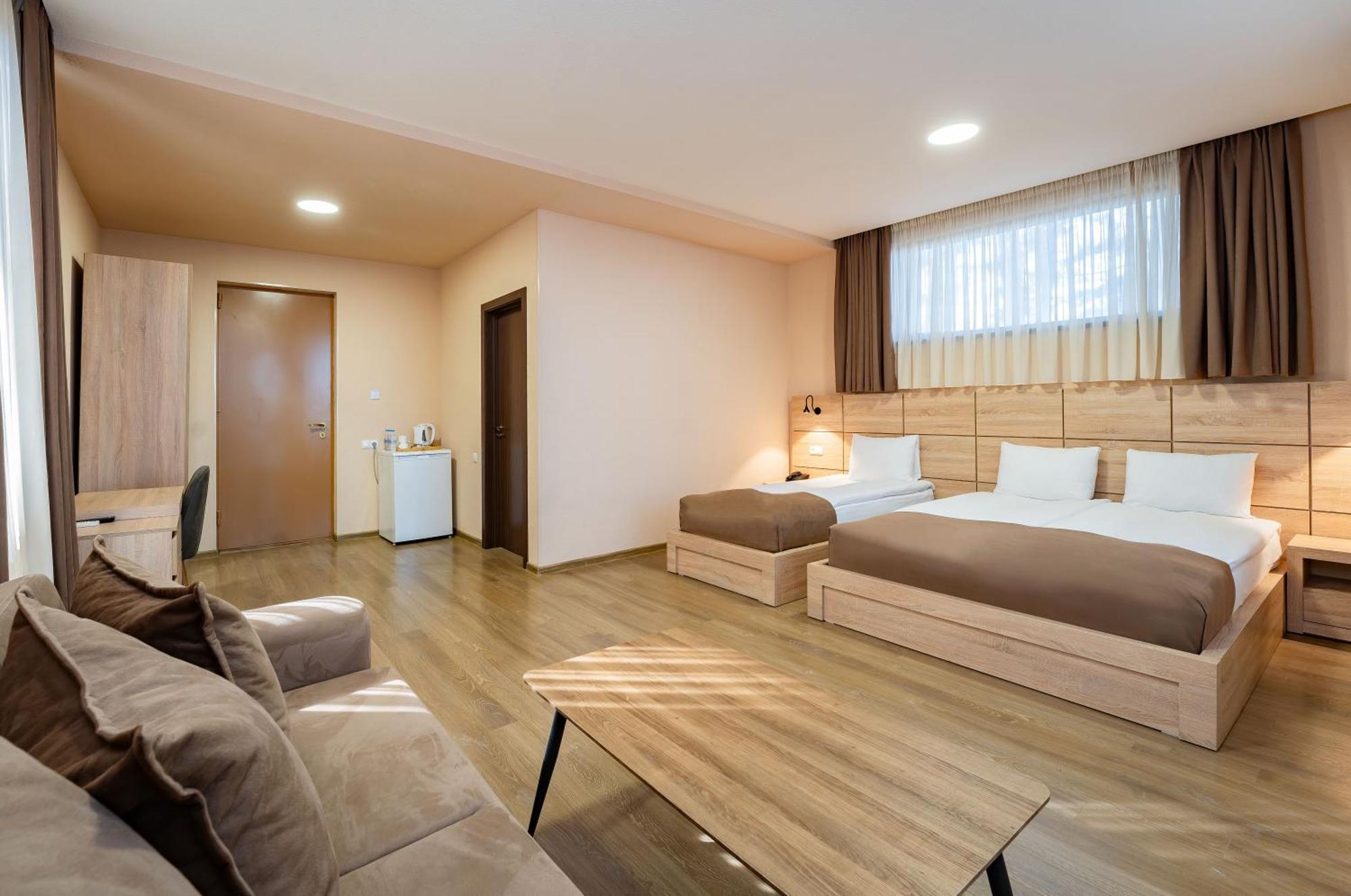 Zuzumbo Resort & Spa Телави Екстериор снимка