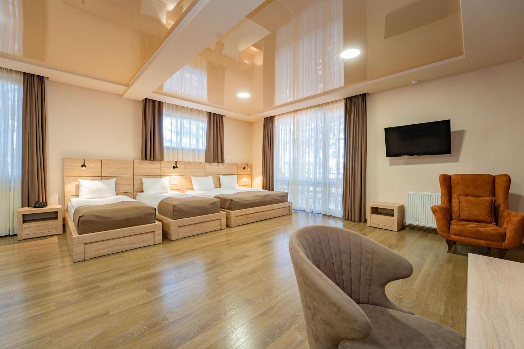 Zuzumbo Resort & Spa Телави Екстериор снимка